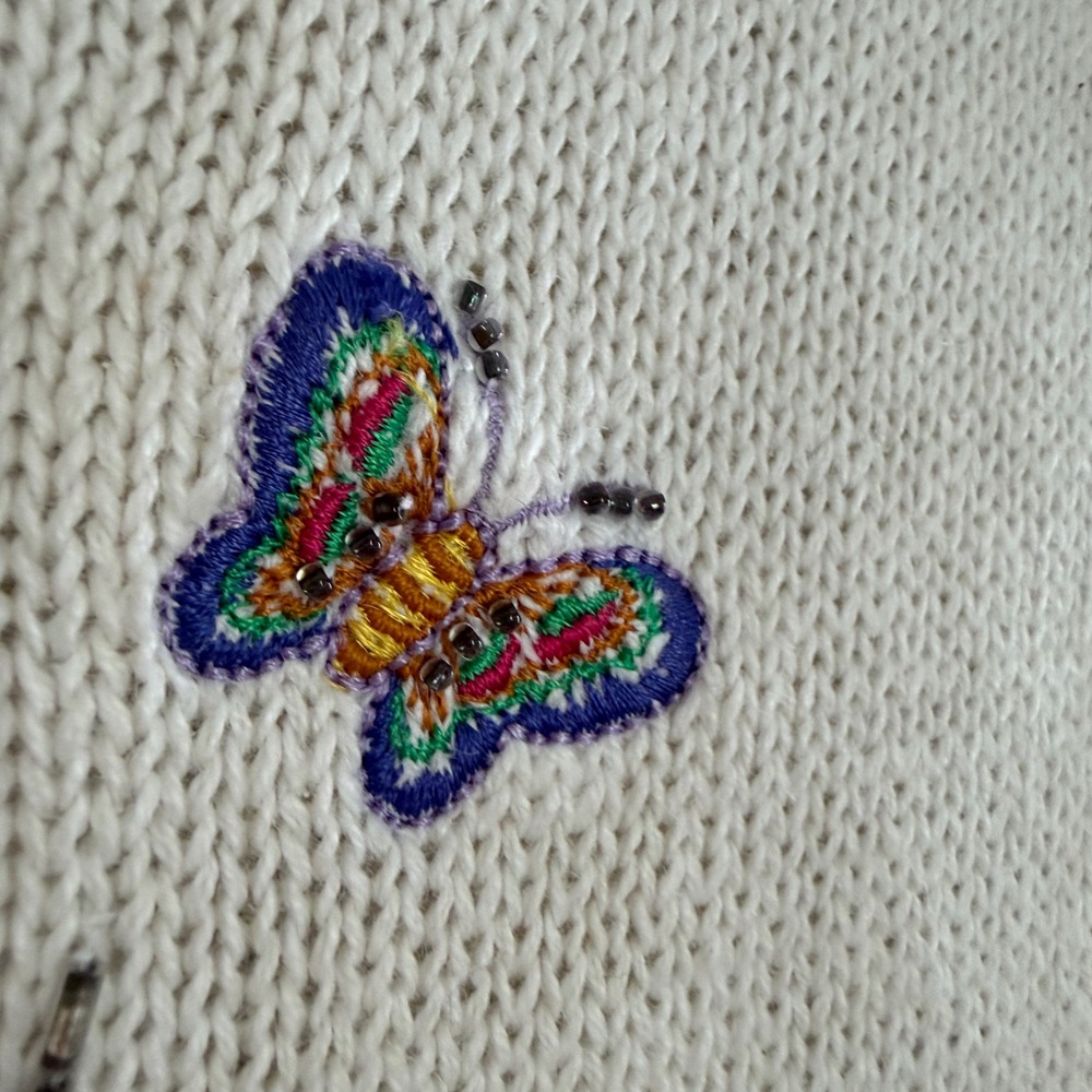 The Quacker Factory Cardigan Sweater M White Garden Floral Whimsical Embroidered - Picture 7 of 7